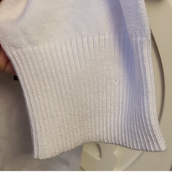 BNWT Sweater with Cut-Out Shoulders  - 2X - Picture 5 of 7